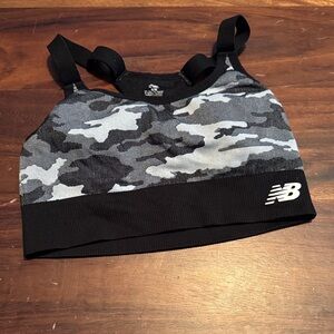 New Balance Camo Sports Bra - Black and Gray